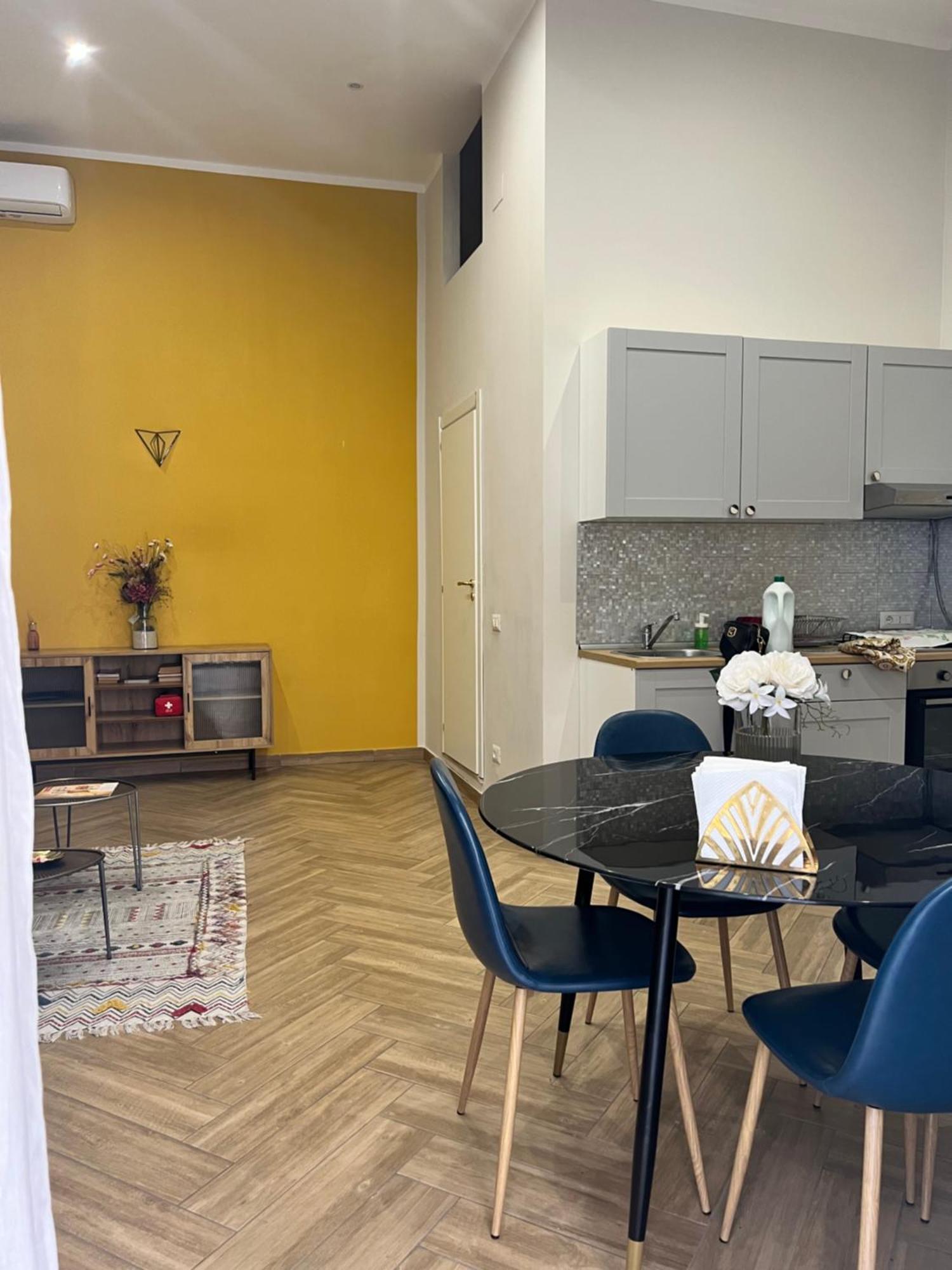 Scio' Apartment-Centro Storico- Napoli Bagian luar foto