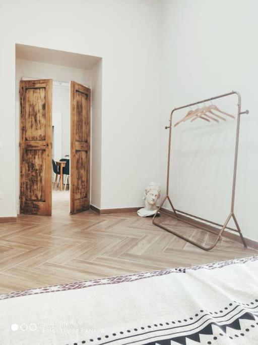 Scio' Apartment-Centro Storico- Napoli Bagian luar foto